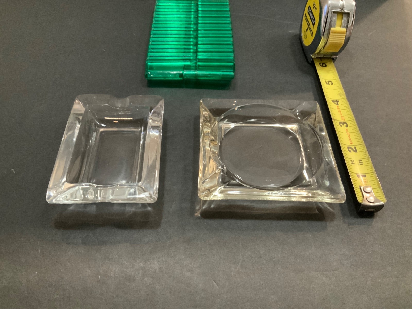 VTG MCM Set Of 2 Beautiful Square Crystal Ashtrays & LUCITE GREEN CIRGARETTE BOX