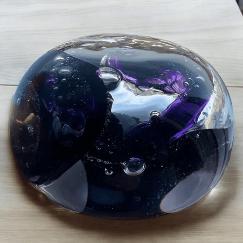 VTG Art Glass Decor Eye Jellyfish/Octopus Purple/Black Swirl Paperweight 2″X2.7″