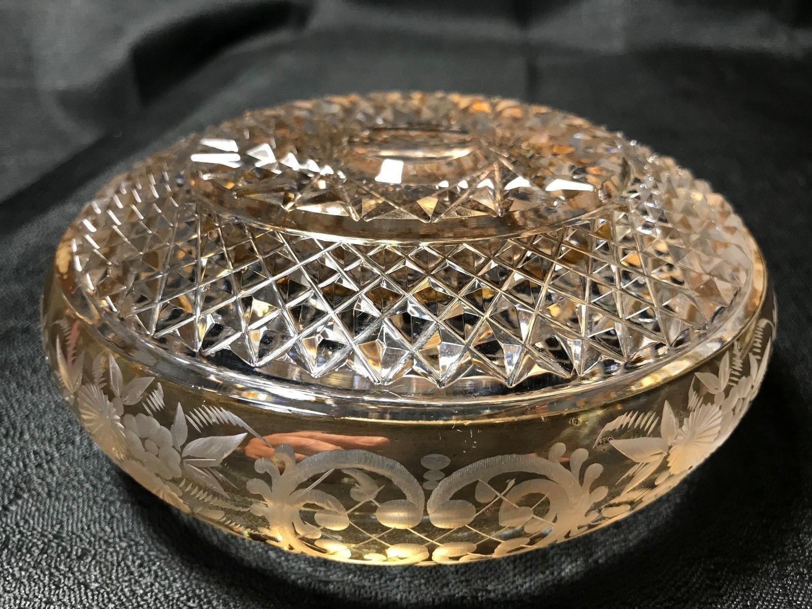Antique MOSER Intaglio Wheel Cut Gilt 24k Gold Crystal Ashtray Bohemian/Czech