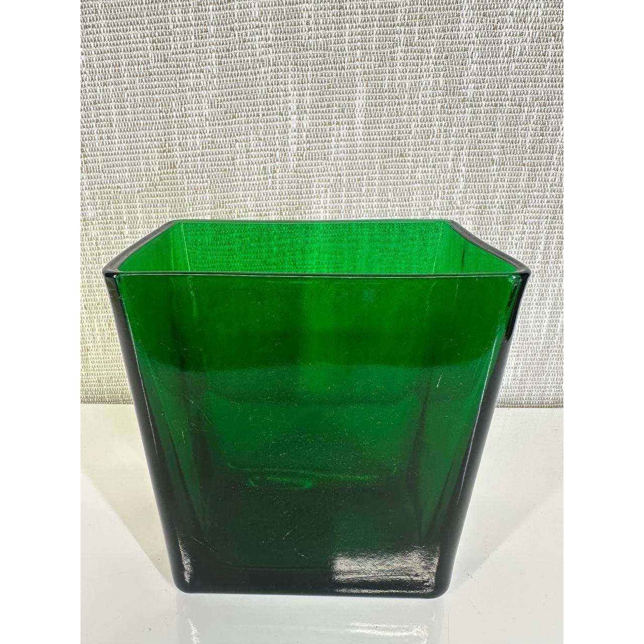 Napco 1168 Vintage Emerald Green Glass Rectangular Tapered Vase – 060 (108)