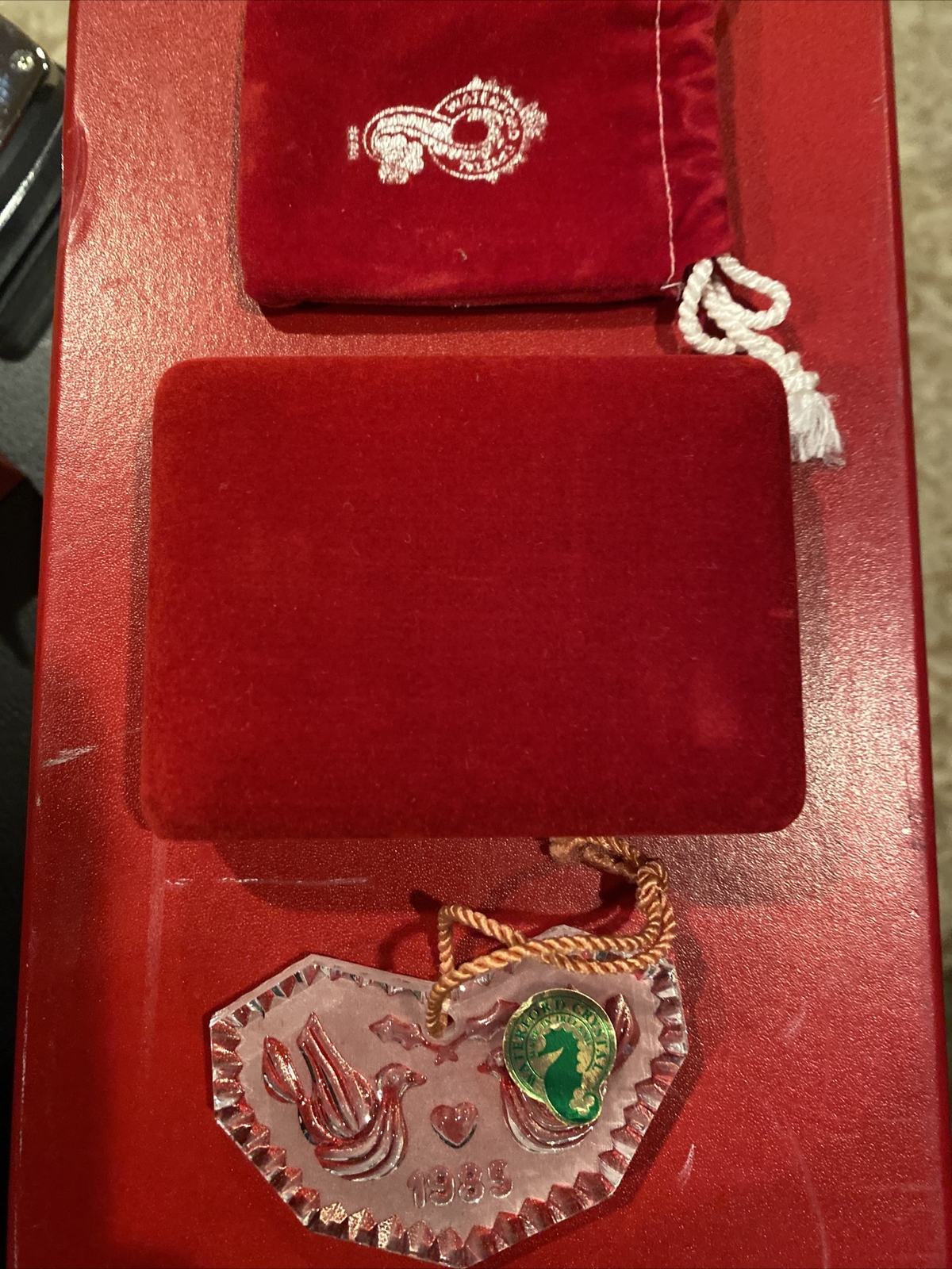 WATERFORD, 12 DAYS XMAS, 1985 ORNAMENT, 2 TURTLE DOVE, MINT CONDITION, BOX