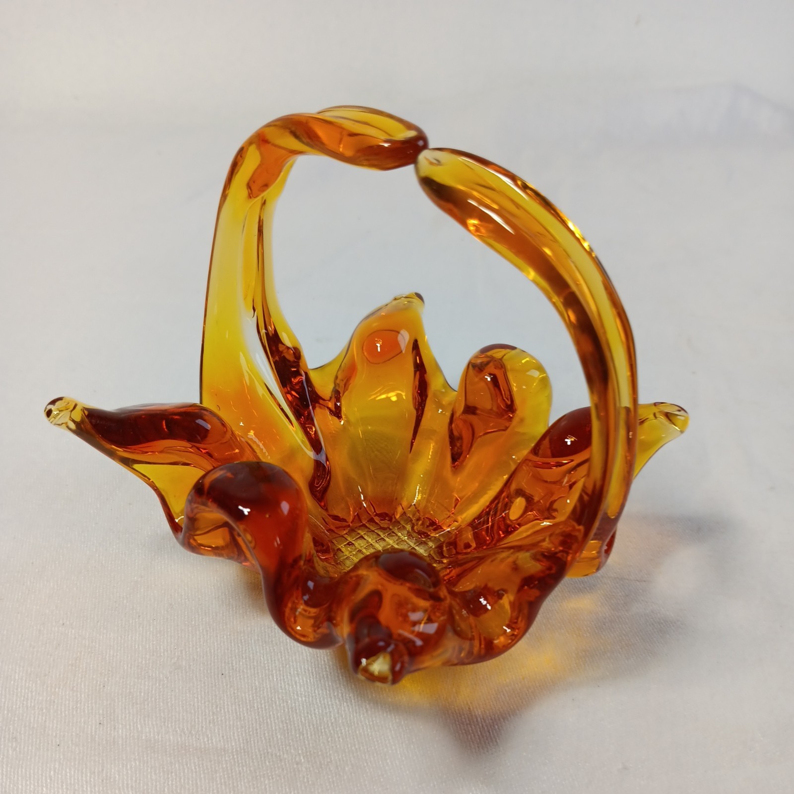 Beautiful Amber Chalet Art Glass Trinket Basket 3.5″H Cadmium Glow