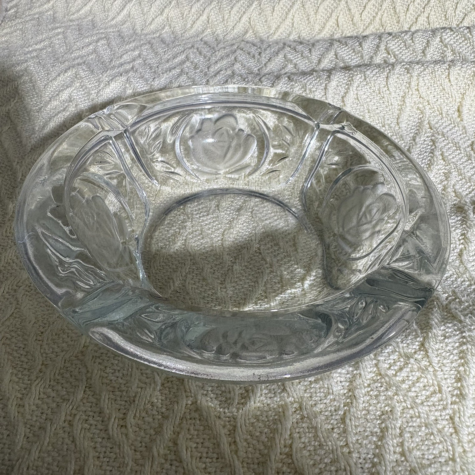 Vintage KIG INDONESIA 6″ Clear Heavy Glass 4 Slot Ashtray with Embossed Roses