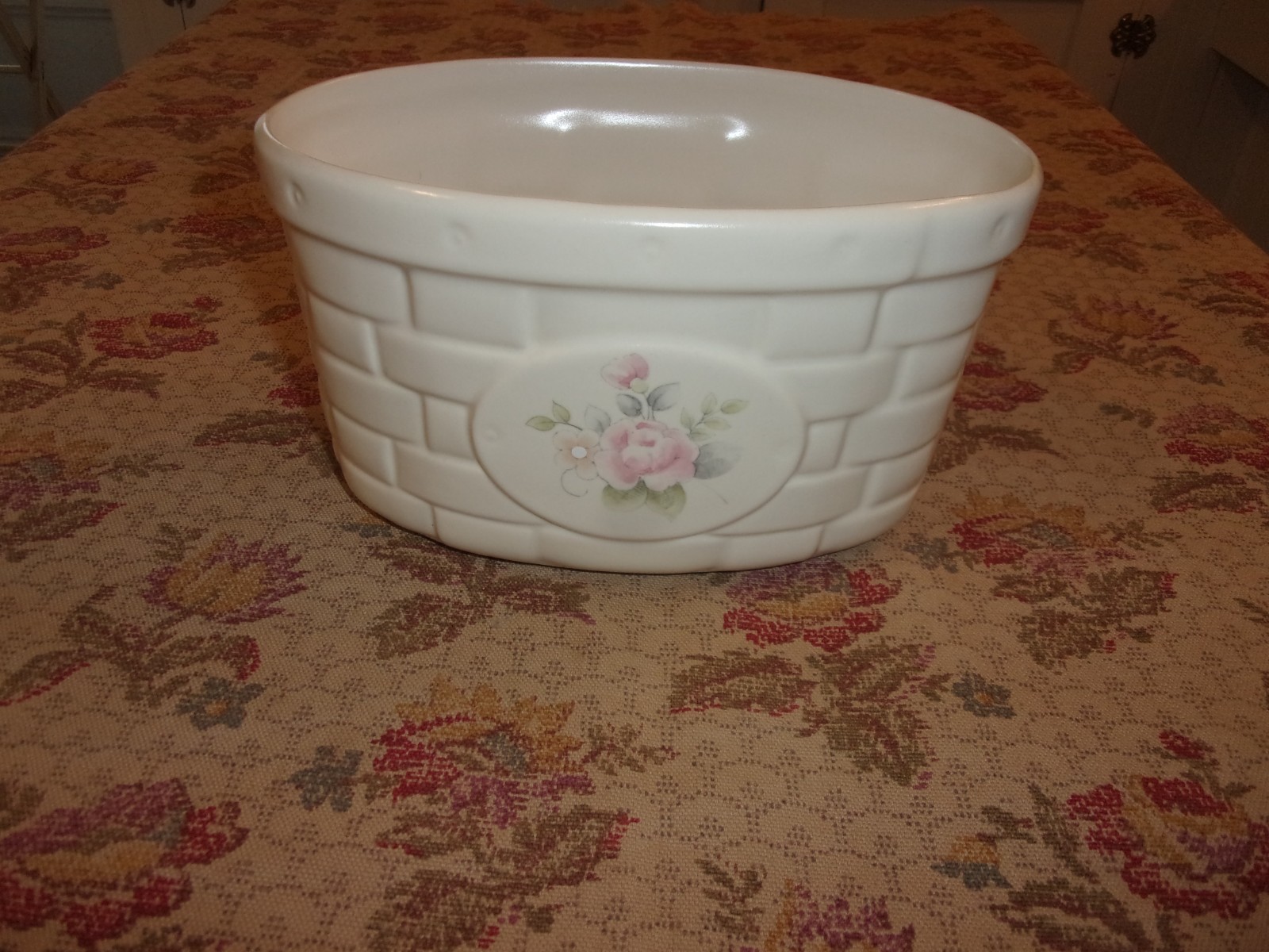 RARE Pfaltzgraff TEA ROSE Oval BASKETWEAVE Planter ? VASE?
