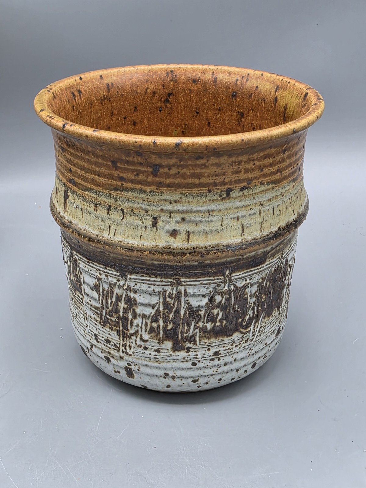 Fox Farm Pottery Ann Arbor Handcrafted Vessel Container Planter Earth Tones 3D