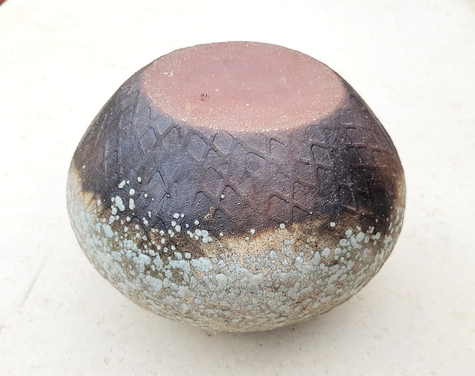 Stunning Large Tachikichi Spherical Ceramic Lava Glaze Moon/Globe Vase 25cm Diam
