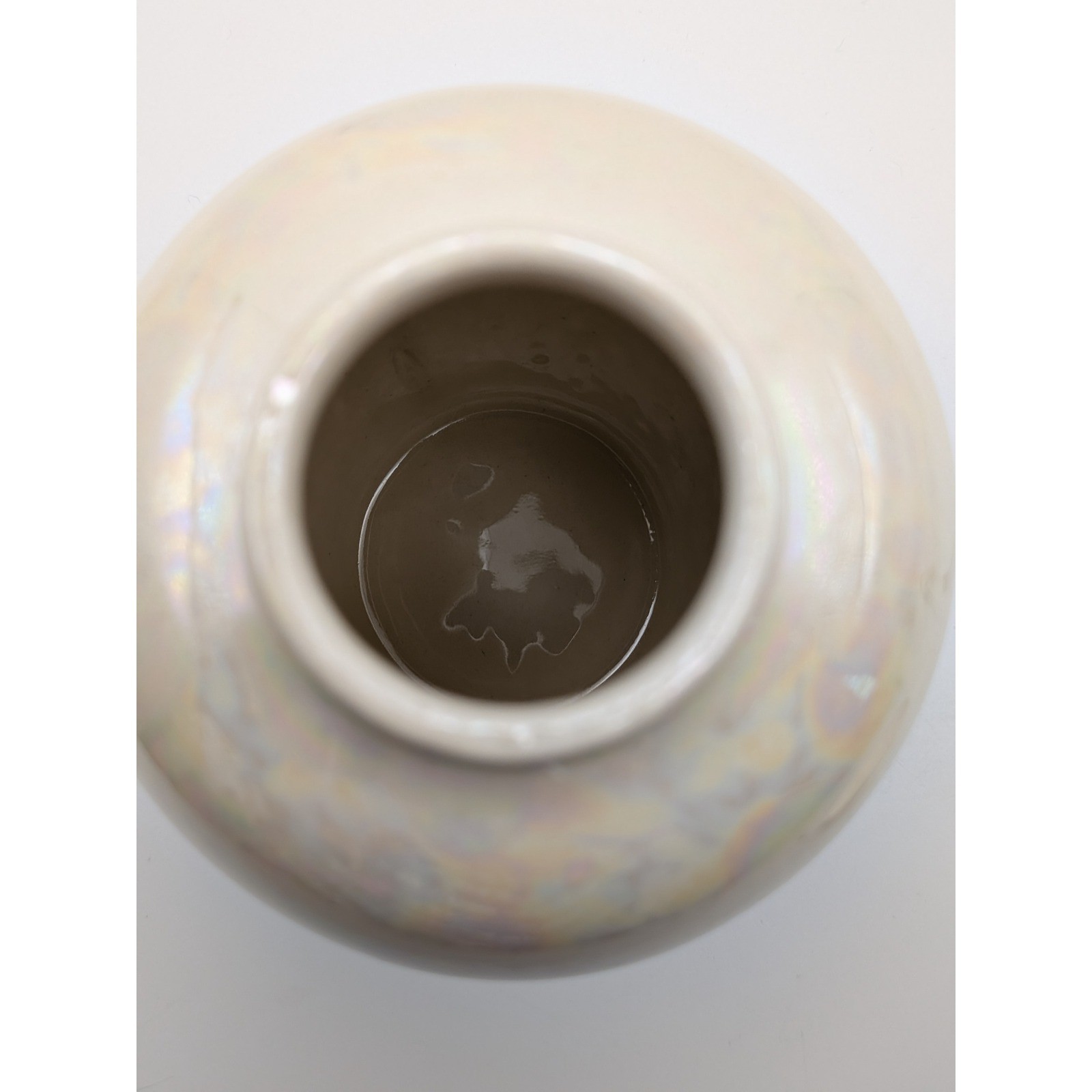 Arnels Vintage Iridescent Ceramic Ginger Jar Lidded White Pearlescent 4in Vase