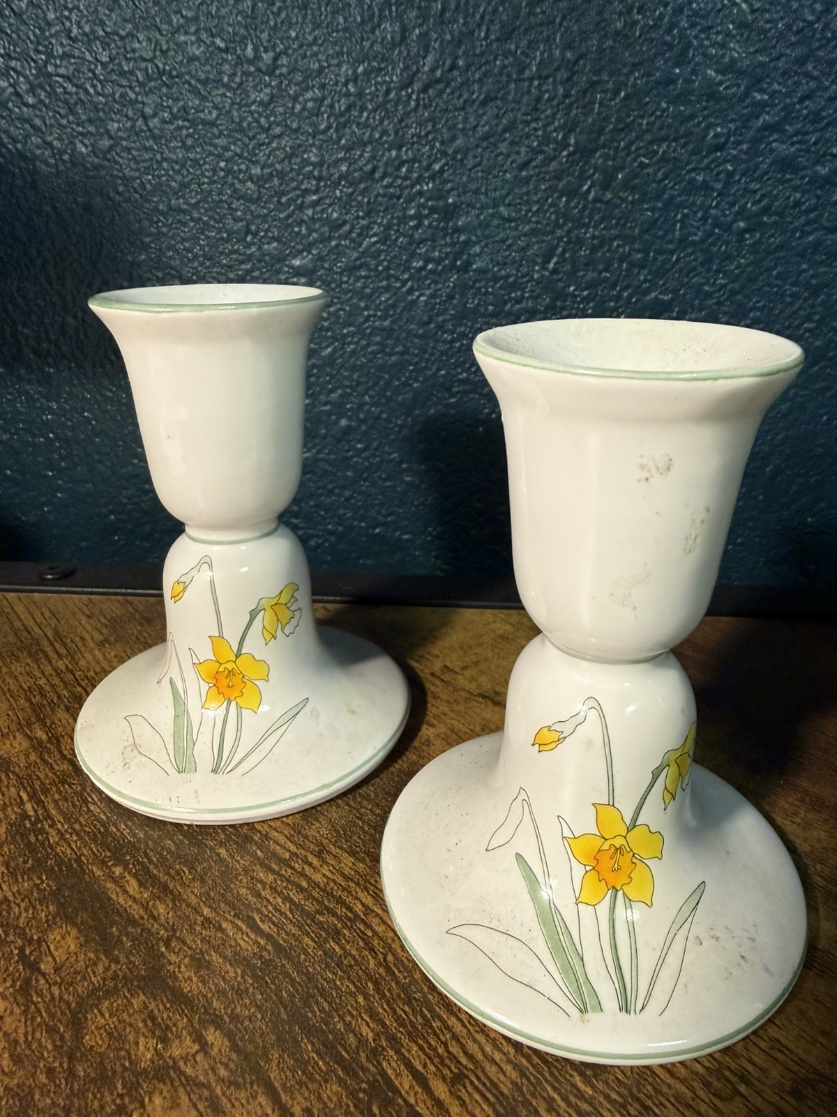 Block Bernarda Portugal Daffodil Candlestick Pair – 1983 Mary Lou Goertzen Vtg