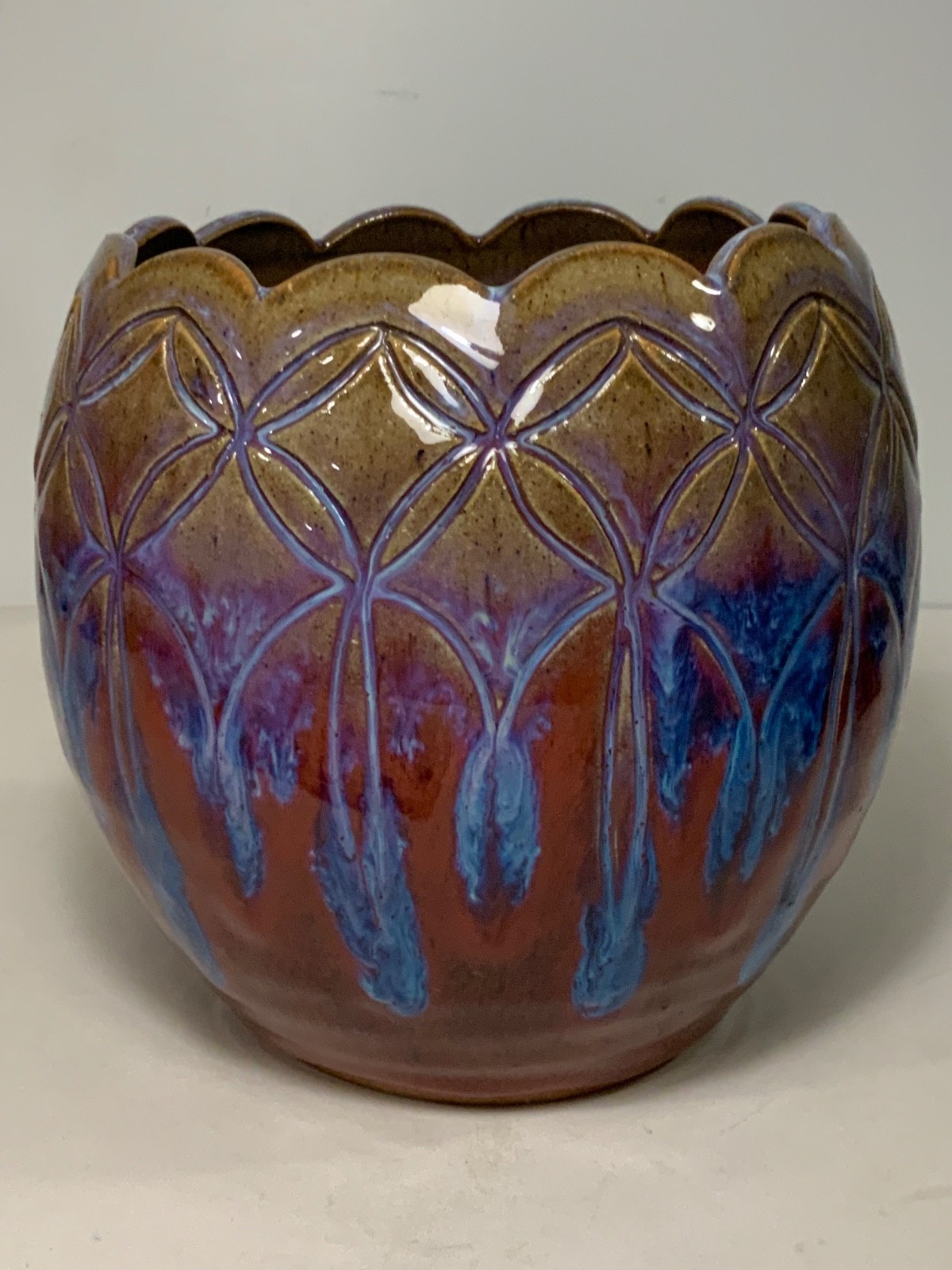 Alewine Pottery 2017 Scalloped Drip Glaze Planter 6.5 in.