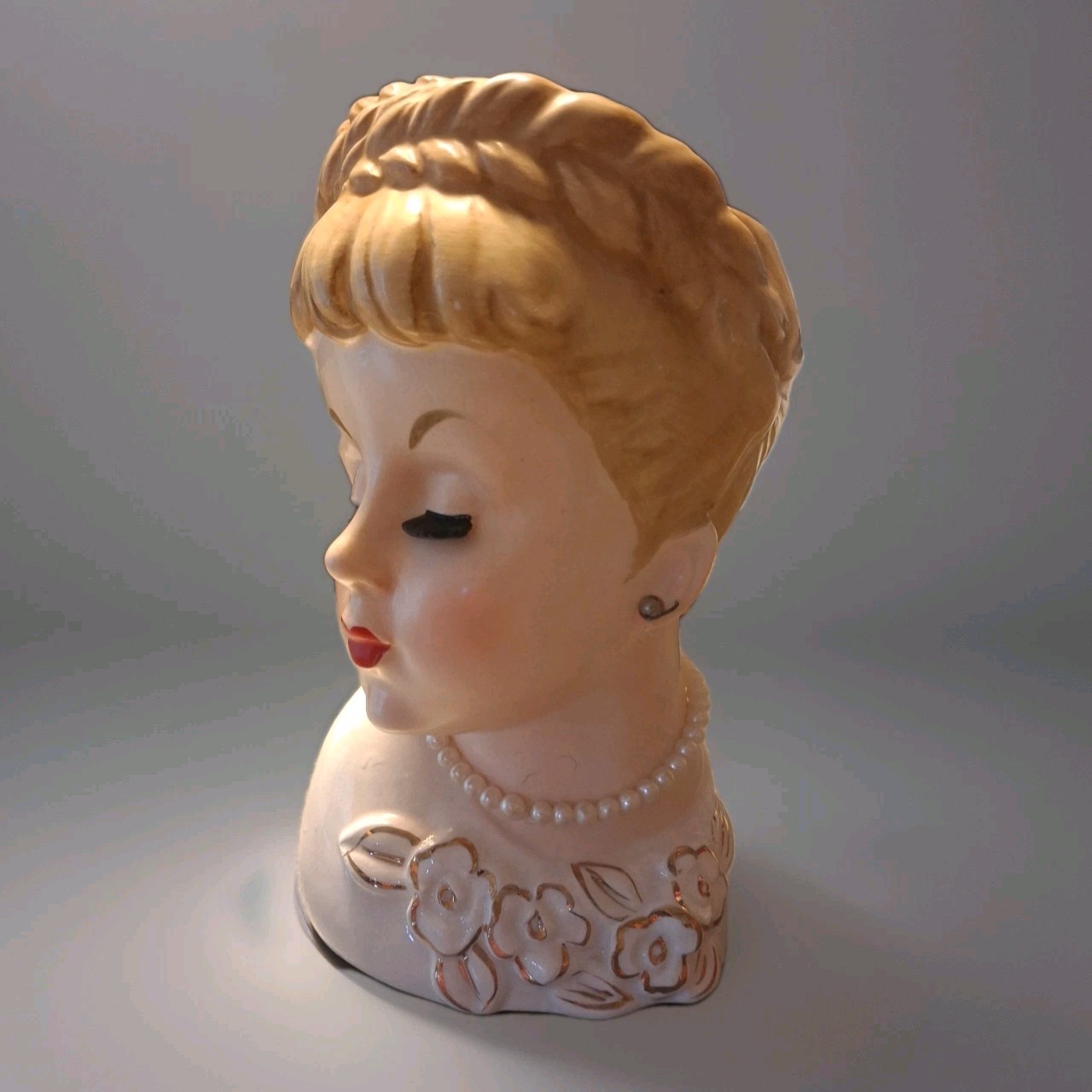 Rubens Lady Head Vase 501 Japan Braided Hair Sophisticated No EARRINGS 6 1/4″