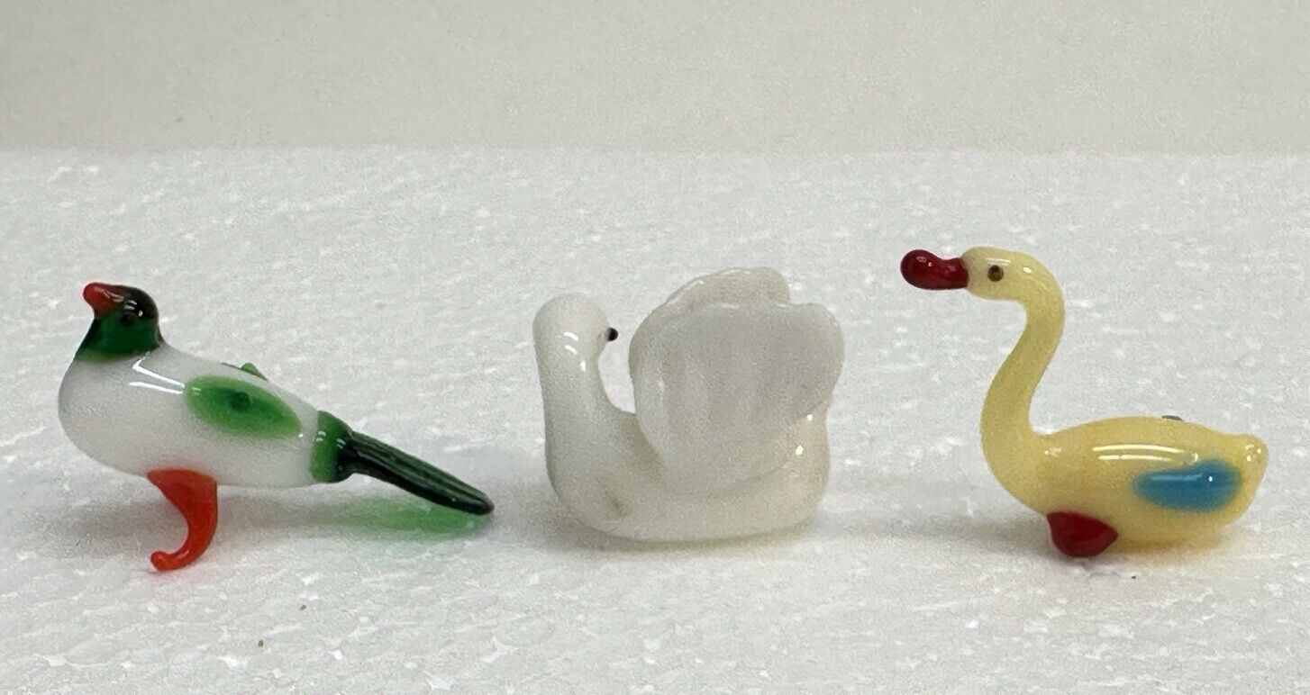 Duck Swan Bird Animals Tiny Figurine Miniature Glass Art Hand Blown? Vintage