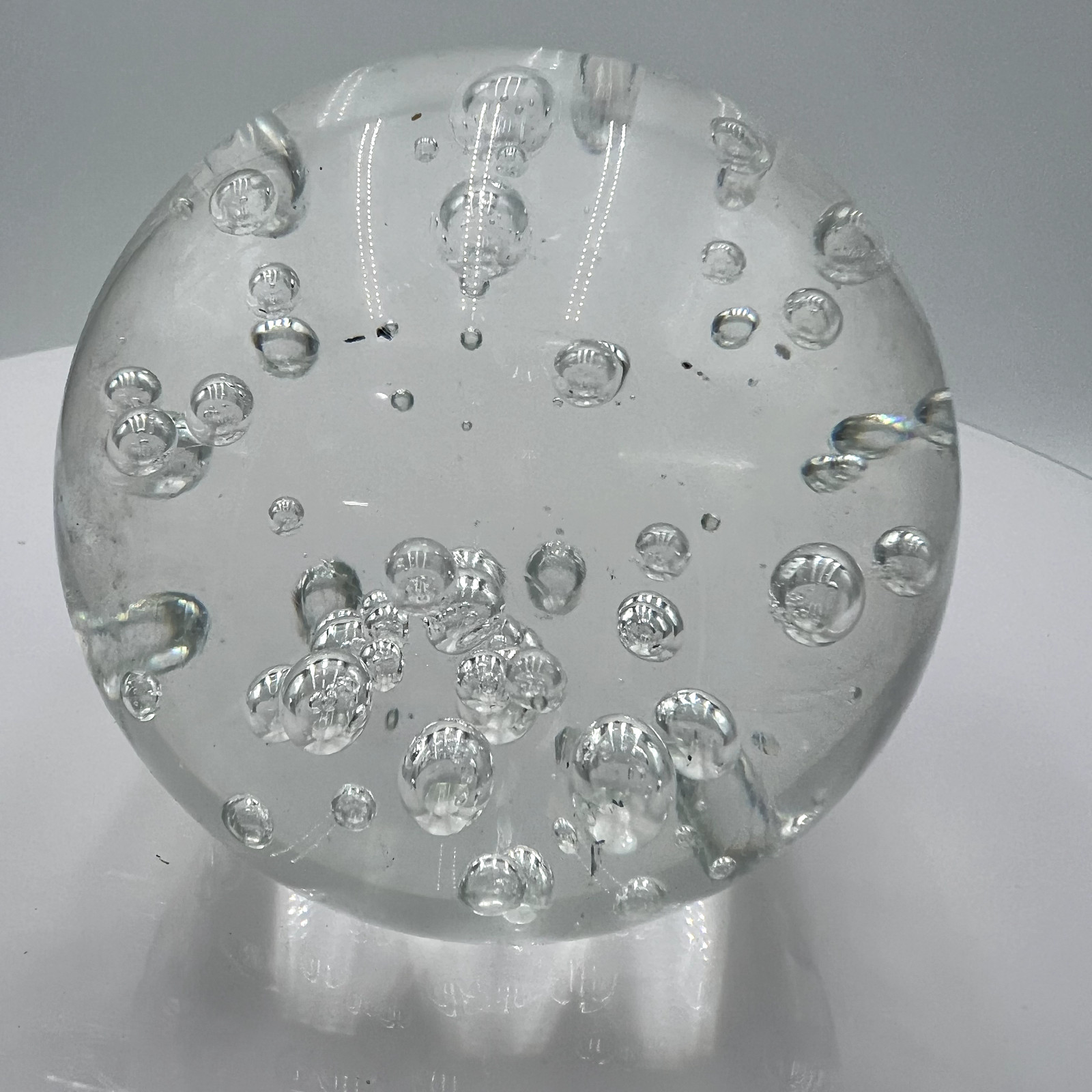 Vtg Clear Controlled Bubbles Art Glass Round Paperweight Orb Globe Sphere