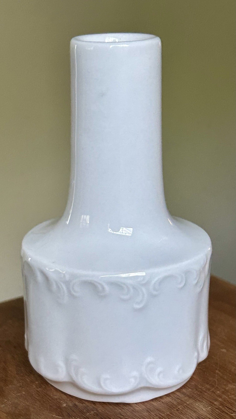 Vintage Rosenthal Germany CLASSIC White Bud Vase Hotel & Restaurant Service 4”