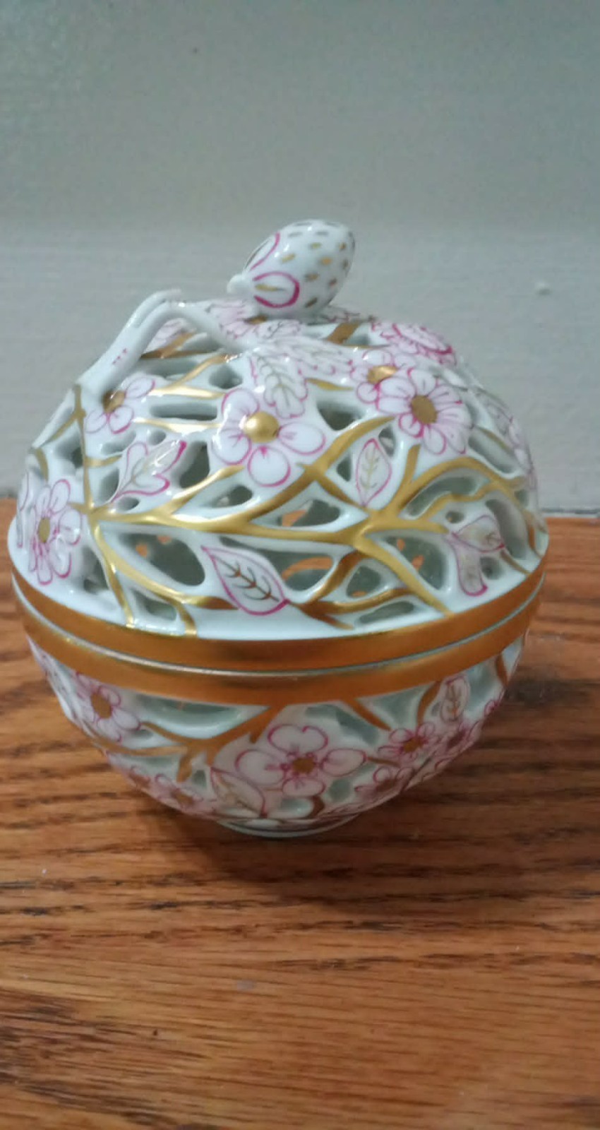 Herend Bonbon Porcelain Pink