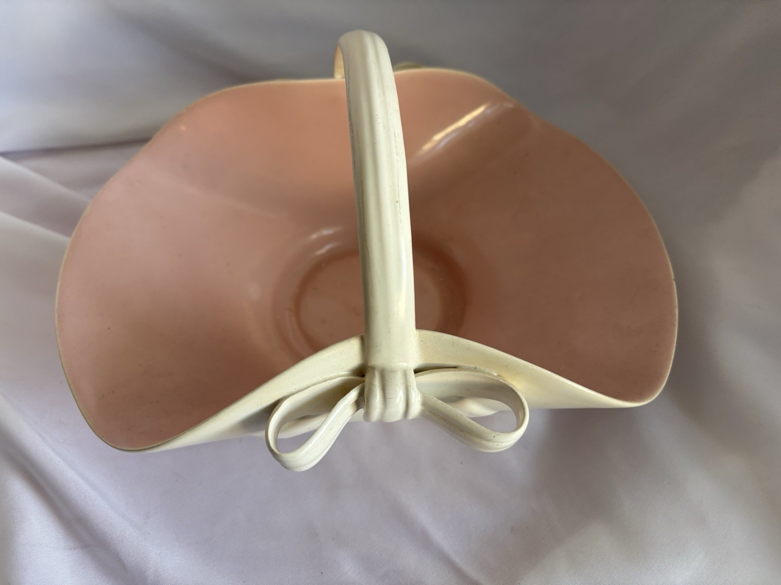 Pink & White Glossy Ceramic Decorative Basket with Handle Bow Accent