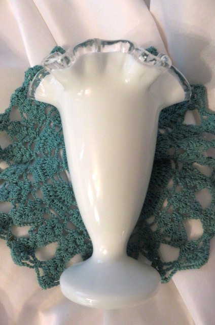 Vintage Fenton White Silver Crest Ruffled Edge Vase Milk Glass 6.50″