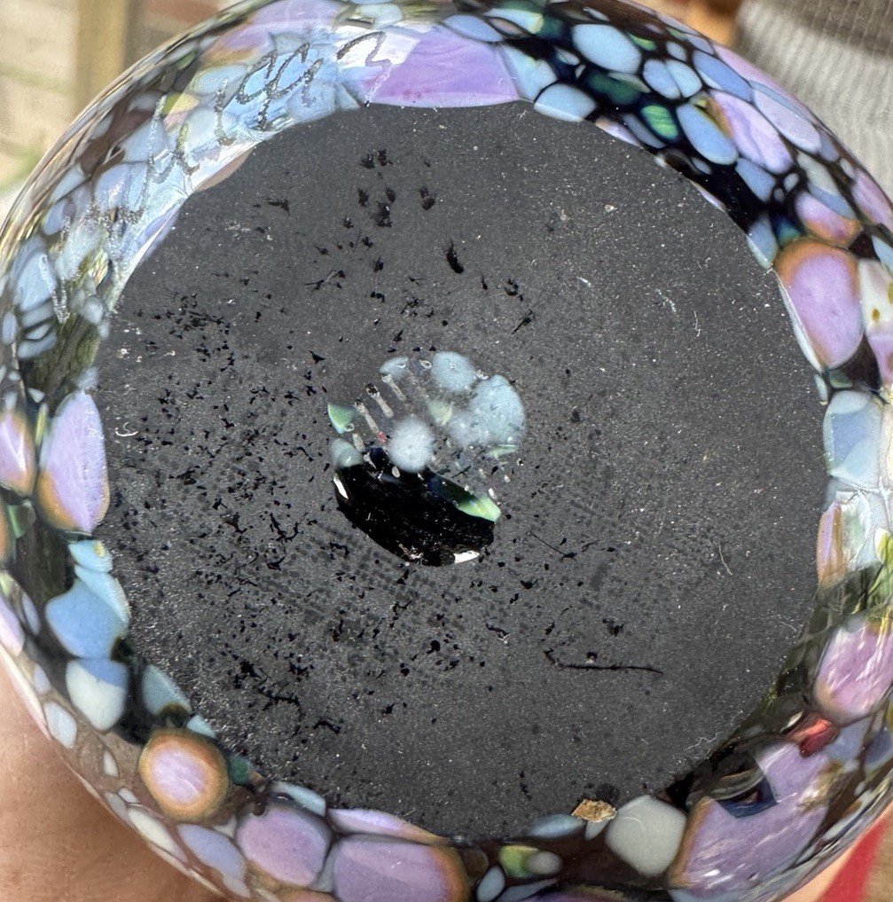 ELAINE HYDE 1993 Art Glass VASE 7.25” Blue Black Pink Iridescent Design Signed