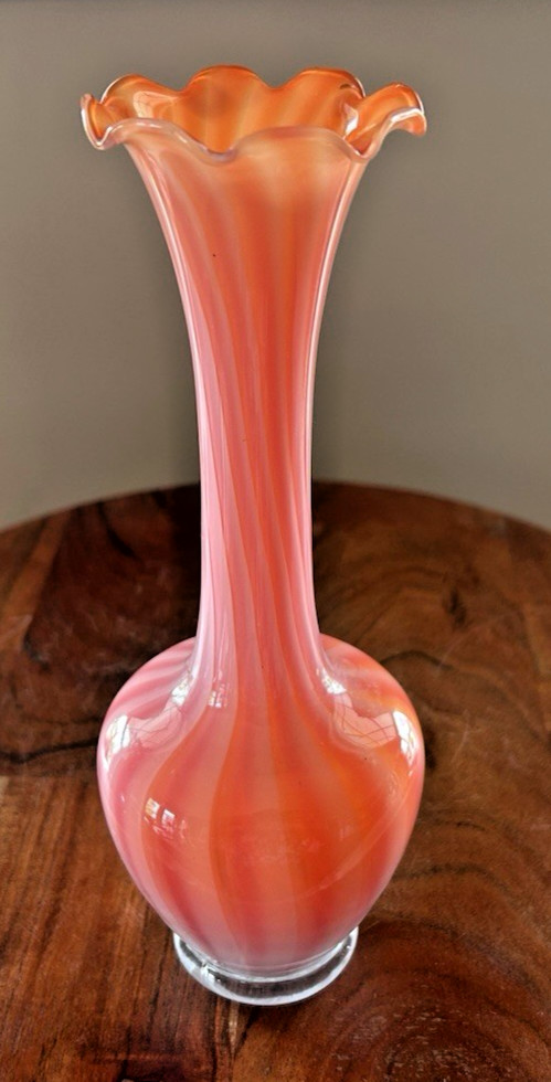 Vintage MCM Peach & White Swirl Art Glass Ruffled Rim Vase 8″ Hand Blown