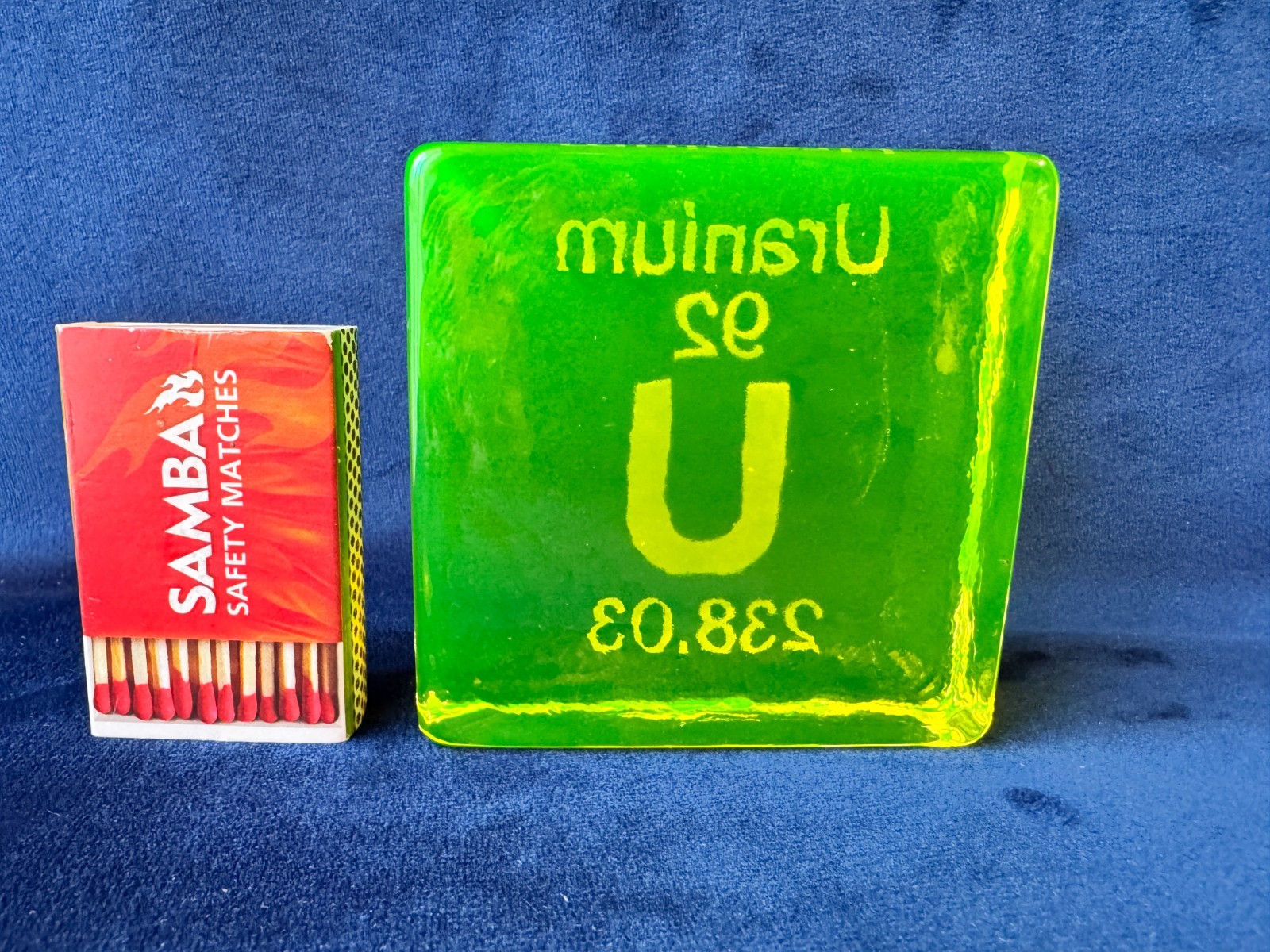 Uranium Glass Vaseline Periodic Table Sign U-238 Solid Cube 92 UV Glow