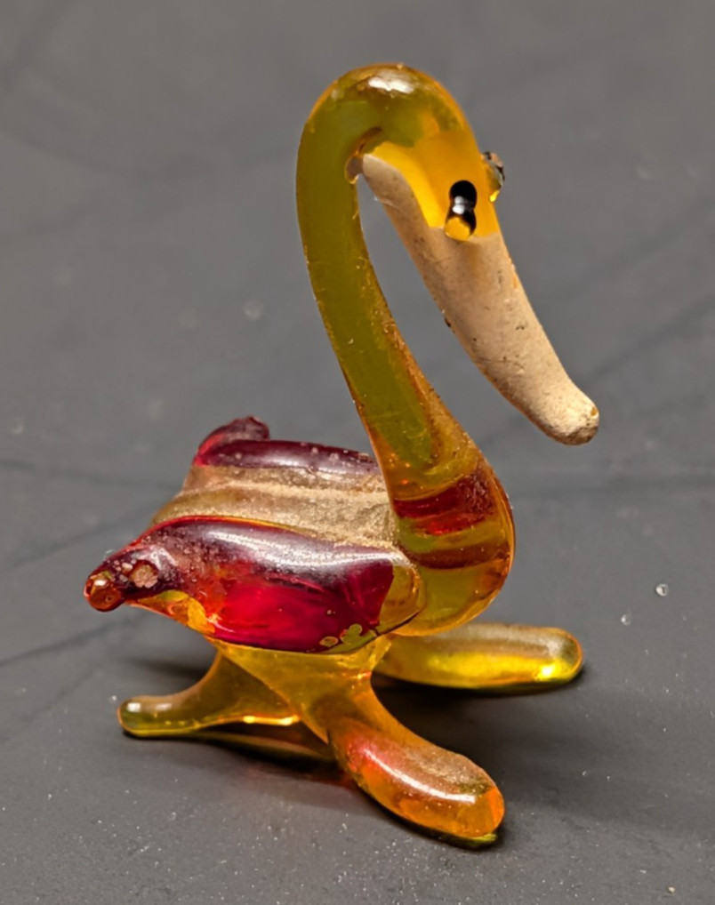 Vintage Miniature Blown Art Glass Bird Figurine Murano 1″H x .75″L