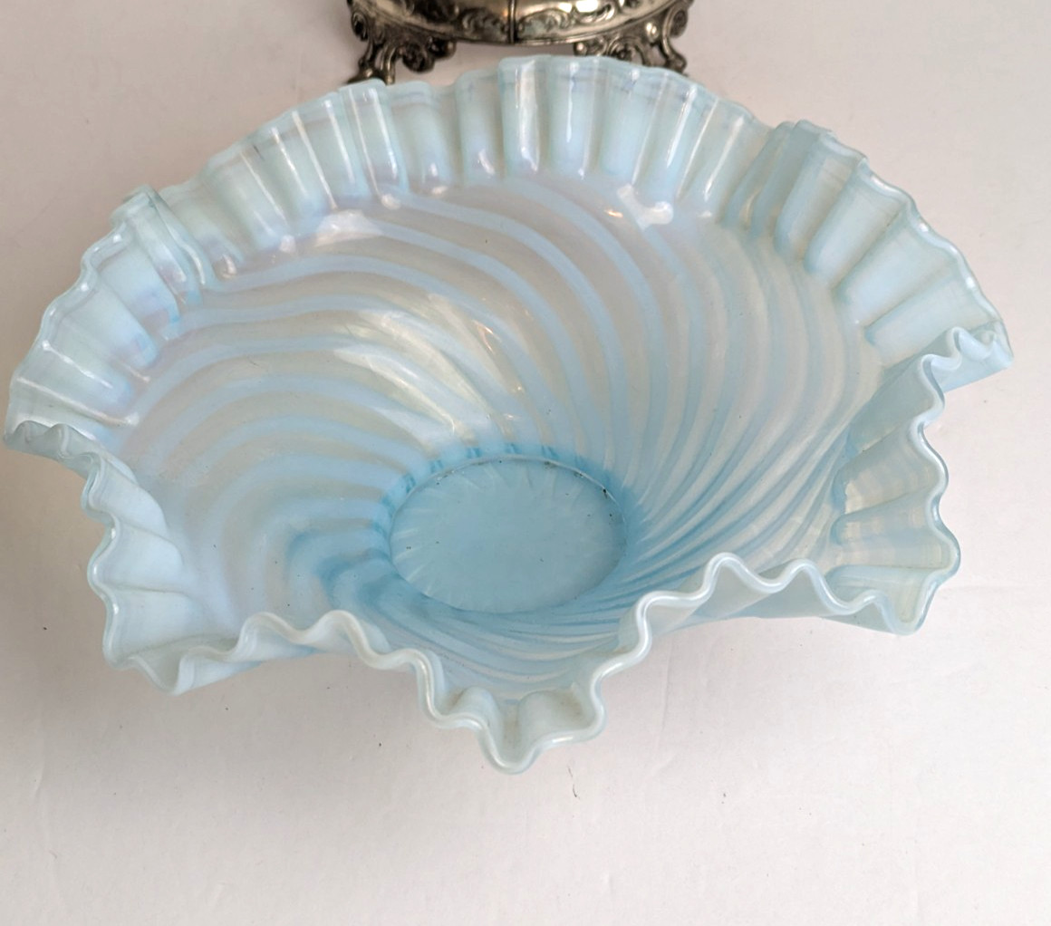 Vtg Fenton 10″ Blue Opalescent Ruffled Glass Brides Basket Silverplate Holder