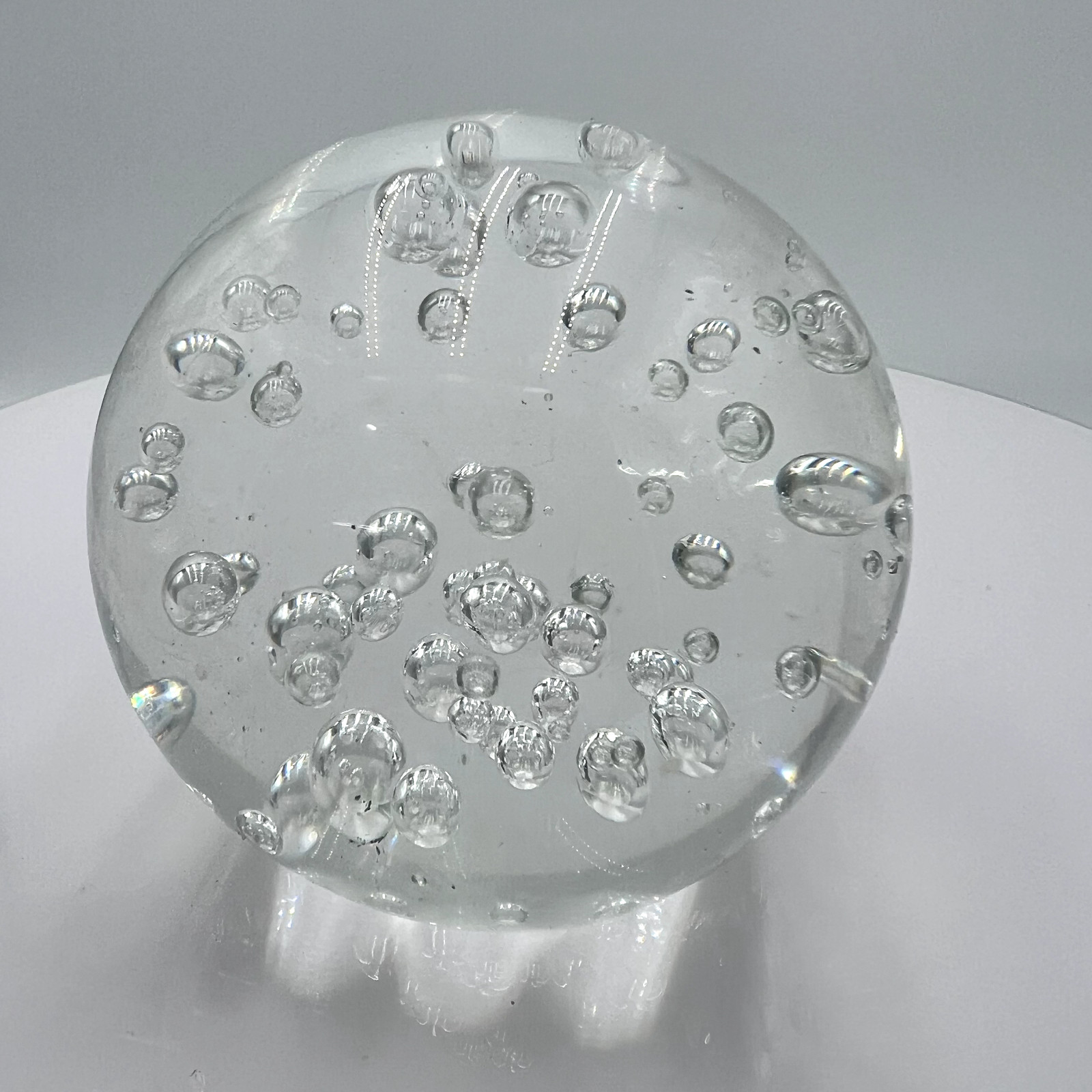 Vtg Clear Controlled Bubbles Art Glass Round Paperweight Orb Globe Sphere