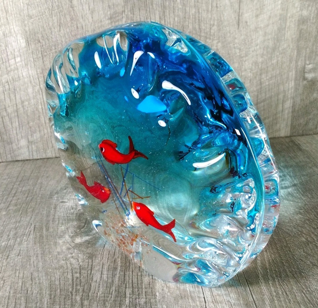 MURANO FISH AQUARIUM Gold Flakes Paperweight Murano Paper Label, Colorful 5″X6″