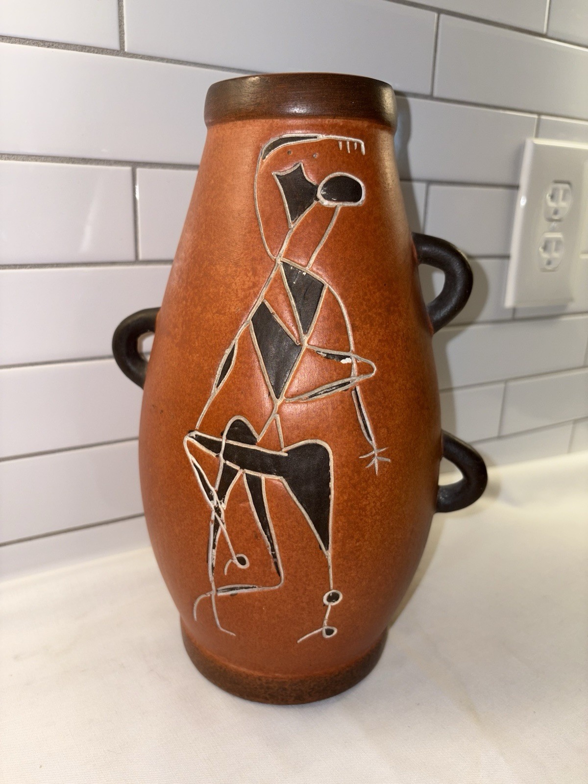 Vintage Native American Vase Arizona Art Pottery Indian 10 3/4” Tall