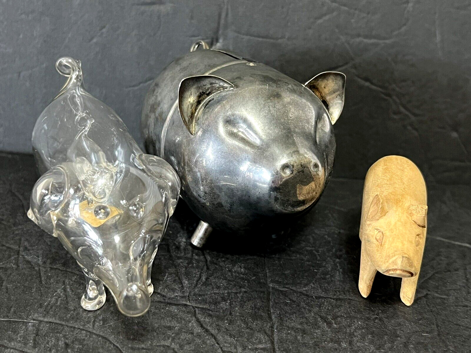 3 VTG PIG FIGURES HANDBLOWN GLASS W/BABY PIG IN BELLY SILVERTONE BANK WOODCARVED
