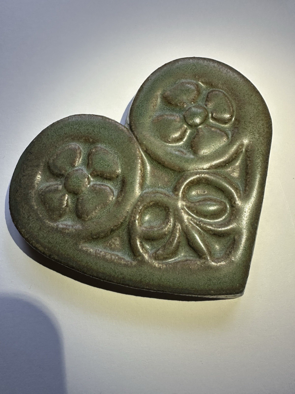 Arts n Crafts Pewabic Pottery Heart Shape Ceramic Tile Green Floral Detroit 1996