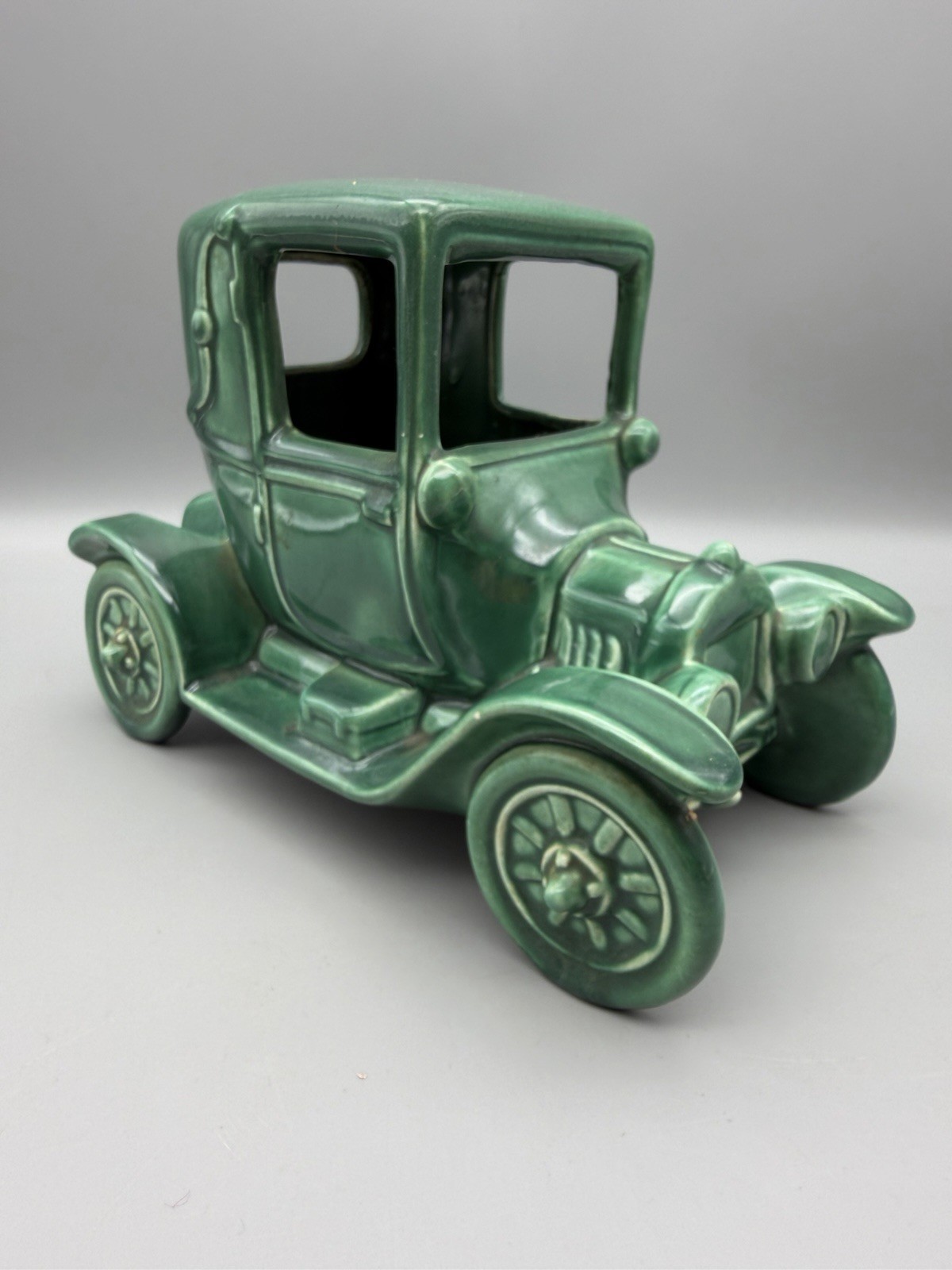 Vintage Metlox Poppytrail Art Pottery Green Ford Car Model T #602 Nostalgia Line