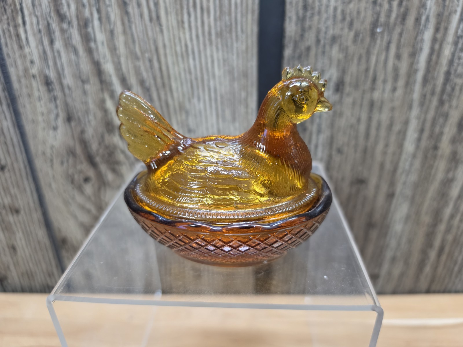 Vintage LE Smith Hen On Nest Amber Color Original Sticker Beautiful Cond. MINI