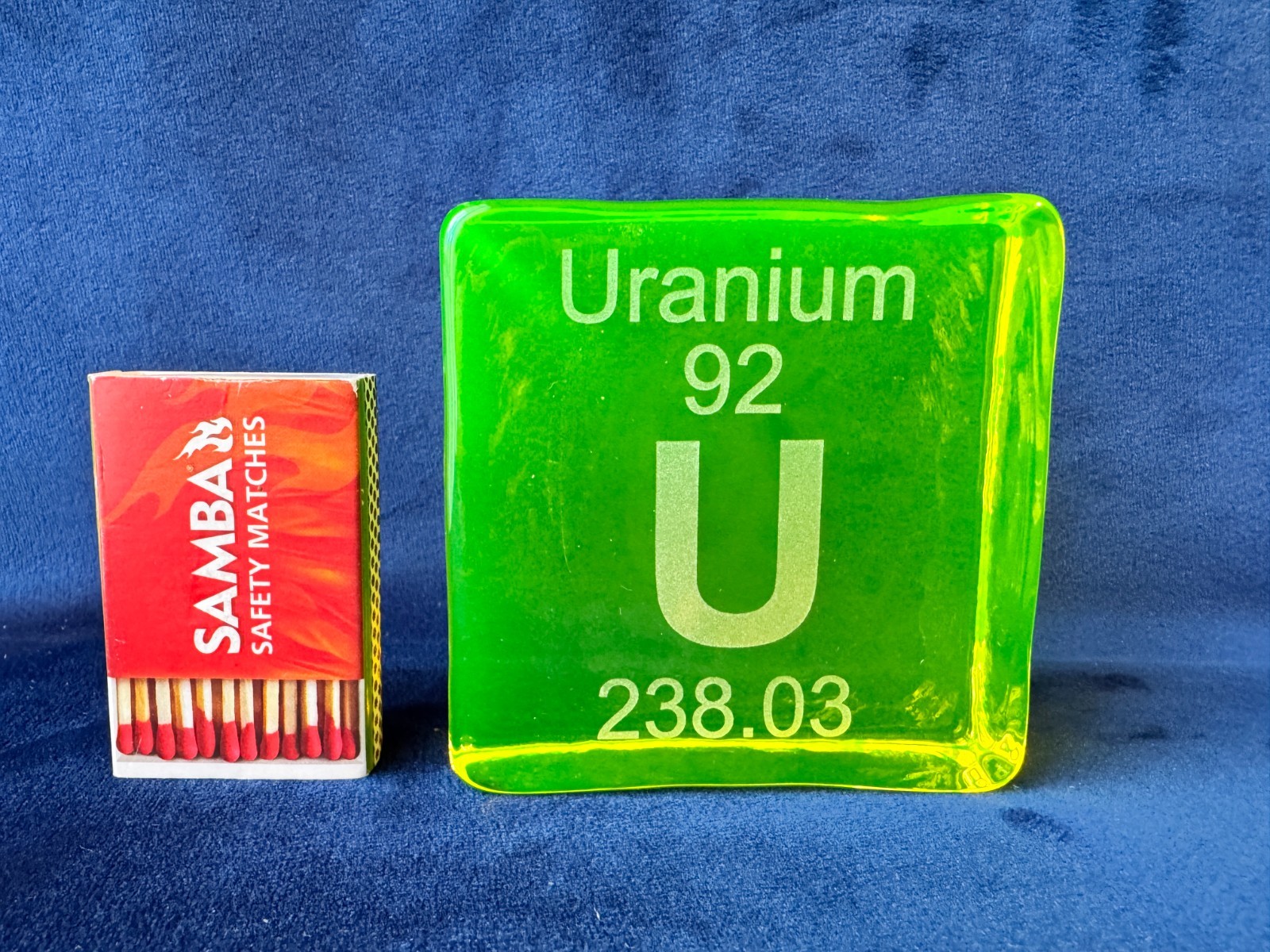 Uranium Glass Vaseline Periodic Table Sign U-238 Solid Cube 92 UV Glow
