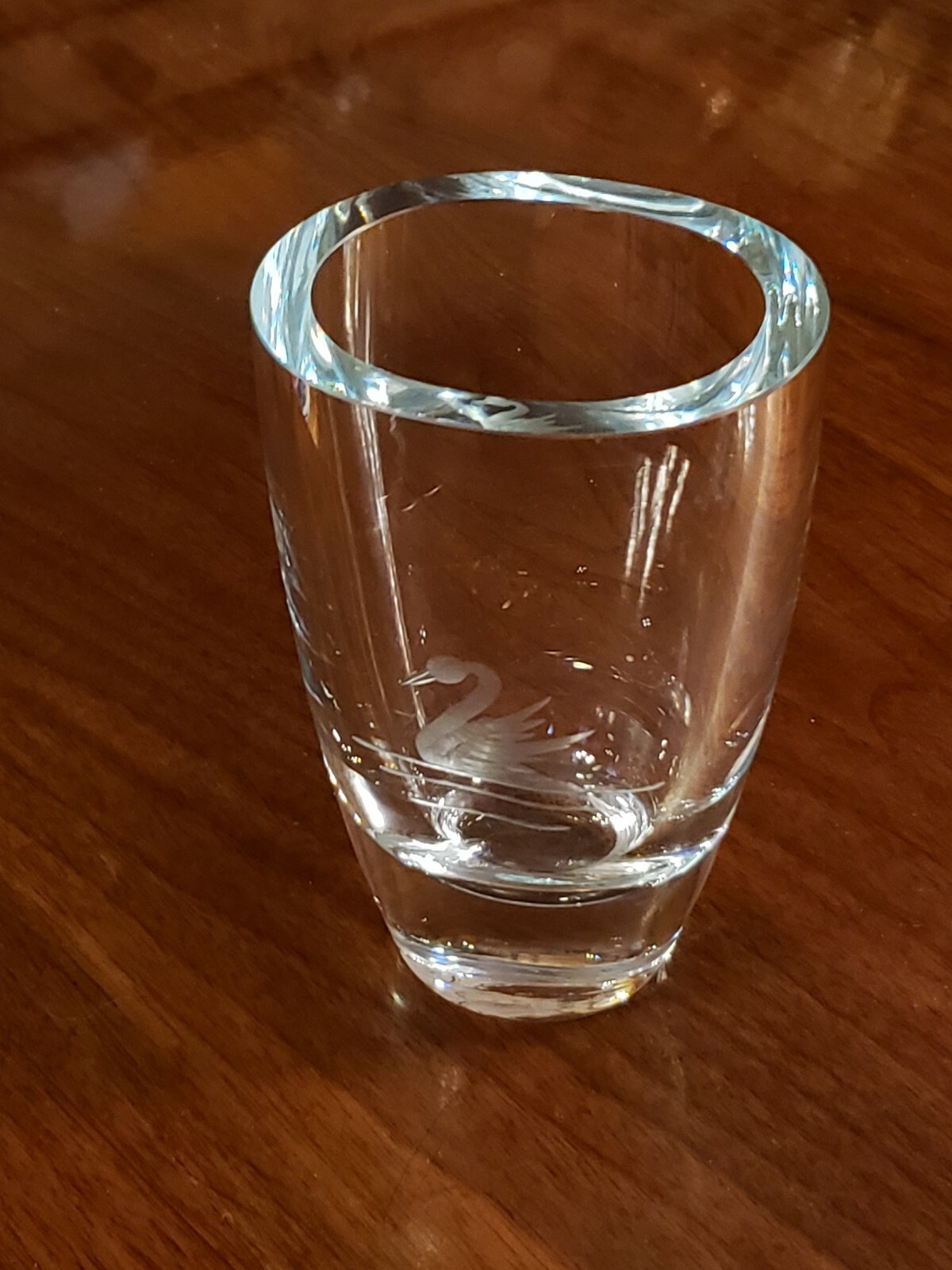 Quality Heavy Lead Crystal Etched Cut Swan Vase Perfect Wedding Gift