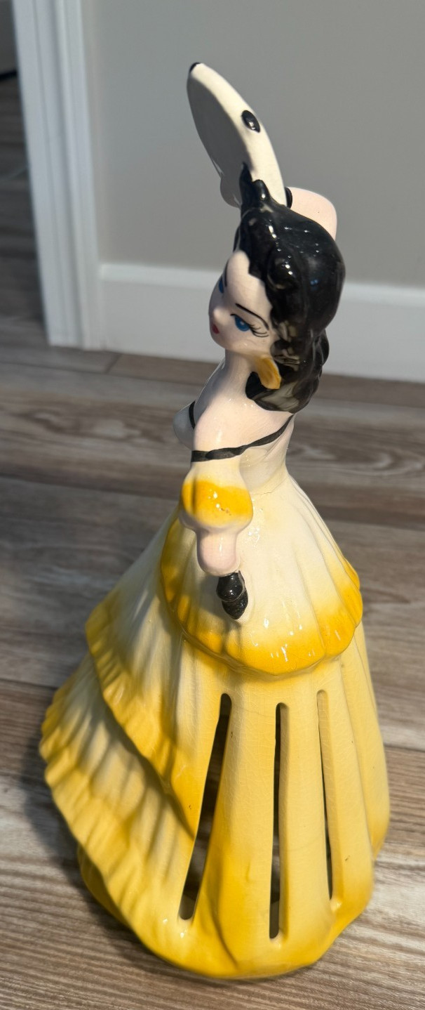 SEXY! VINTAGE DANCING WOMAN CERAMIC FIGURINE BLUE EYES BALLROOM DRESS SALSA? WOW