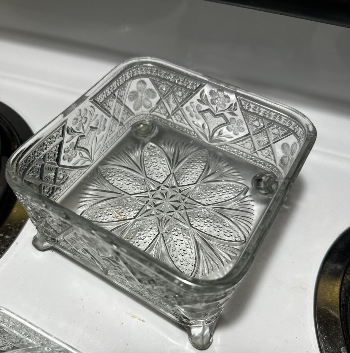 Indiana Glass Clear Square Floral Decorative Box w/ Lid 5x5x5in READ description