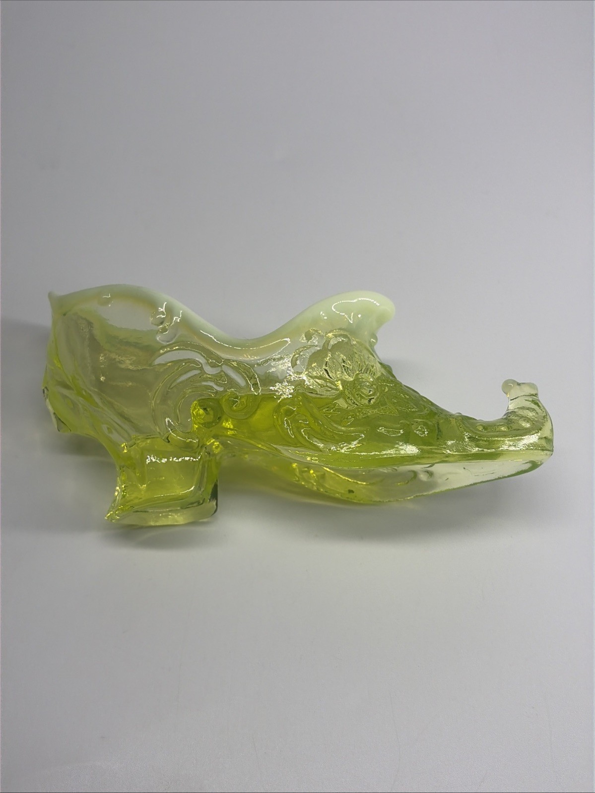 Mosser Opalescent Vaseline Uranium Rose Slipper Shoe Figurine 6″ UV Glow Vintage