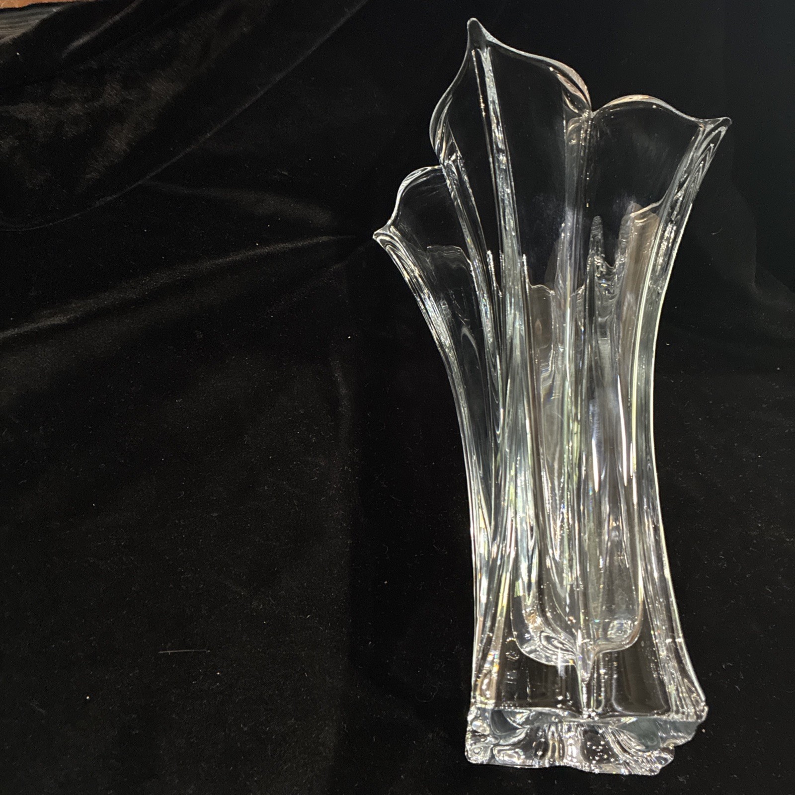 Mikasa FLORALE Petal Vintage Tall Heavy CRYSTAL VASE 14-inch DISPLAY CENTERPIECE