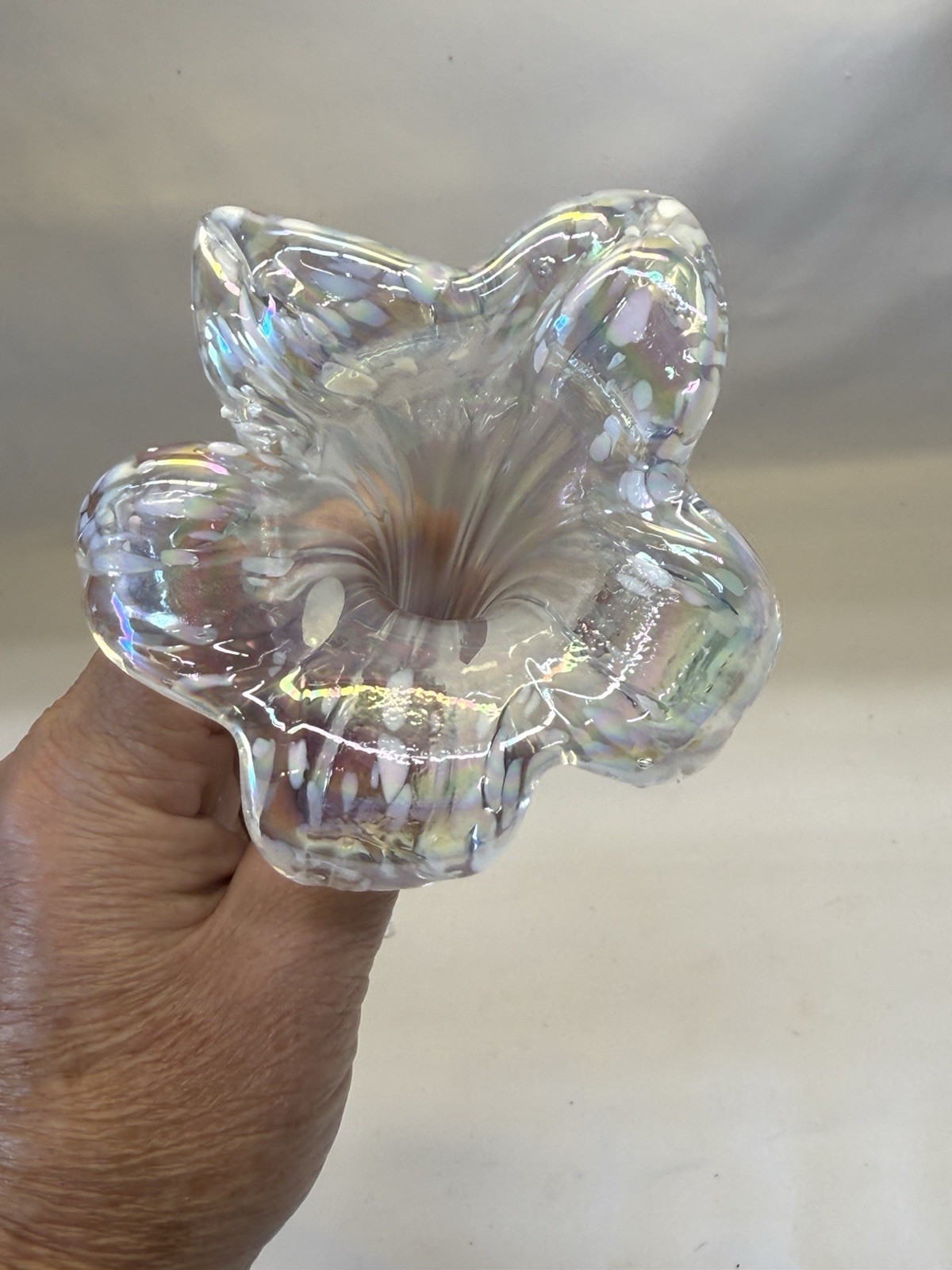 Vtg Silvestri Hand Blown Glass Lily Stem Iridescent Luster Snow Drop Flower