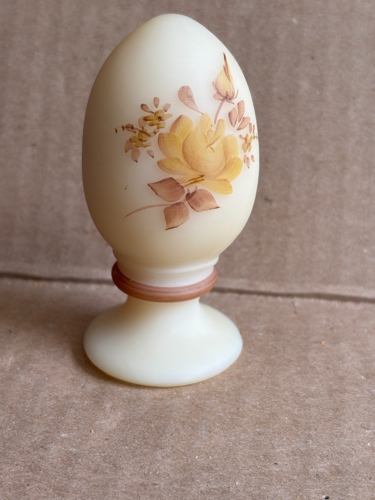 FENTON Custard Art Glass Egg Floral Design Signed By V Fielder