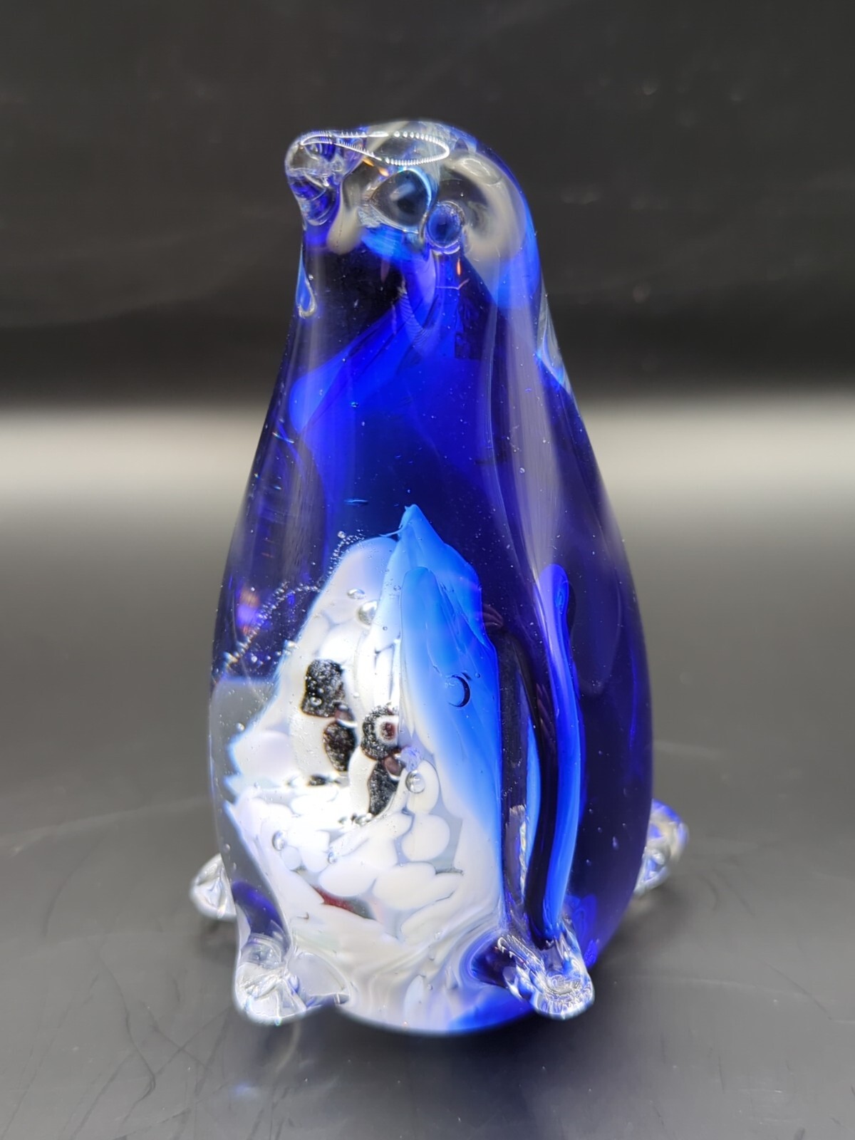 Unique Penquin w/baby Penguins Blue Glass Paper Weight/Figurine