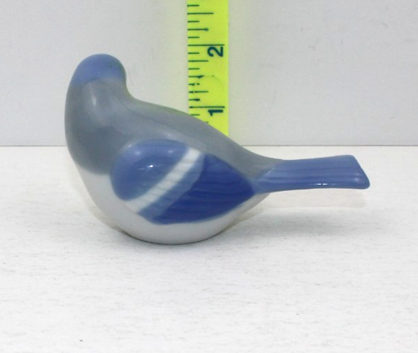 Wagner & Apel porzellan figurine small lt blue bird glaze Excellent Condition