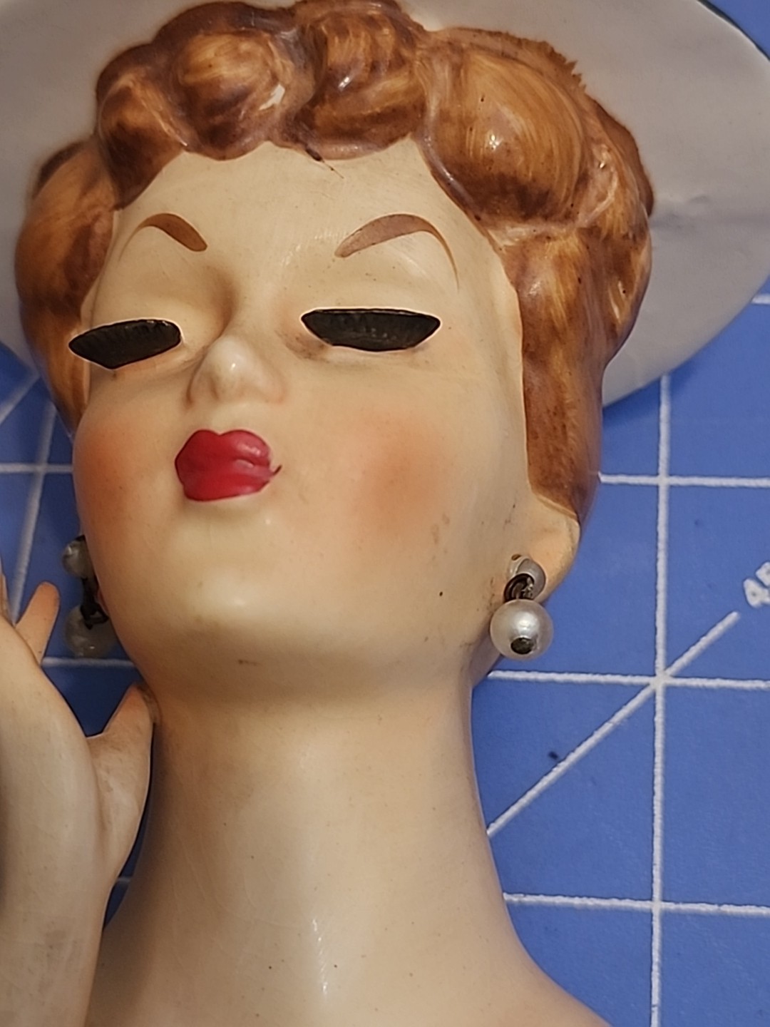 Vintage 1950’s Lee Wards Lady Head Vase Pearl Earrings & Necklace & Eyelashes