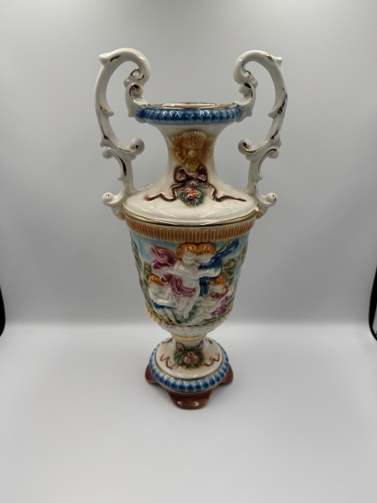 Majolica Porcelain Vase Made in Italy and Numbered 20 Century