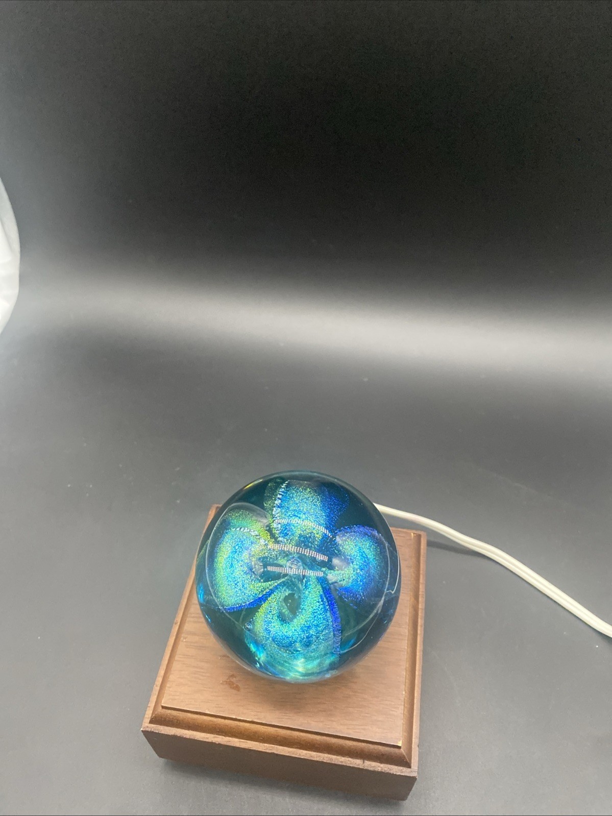 Glass Eye Studio Art Glass Blue Dichroic Paperweight GES 95 Stand Included