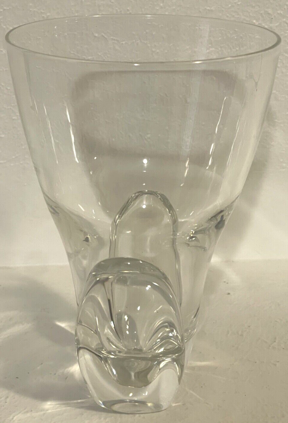 Vintage Hand-Signed STEUBEN GLASS 8″ Tall Wide-Mouth Crystal Flower Vase