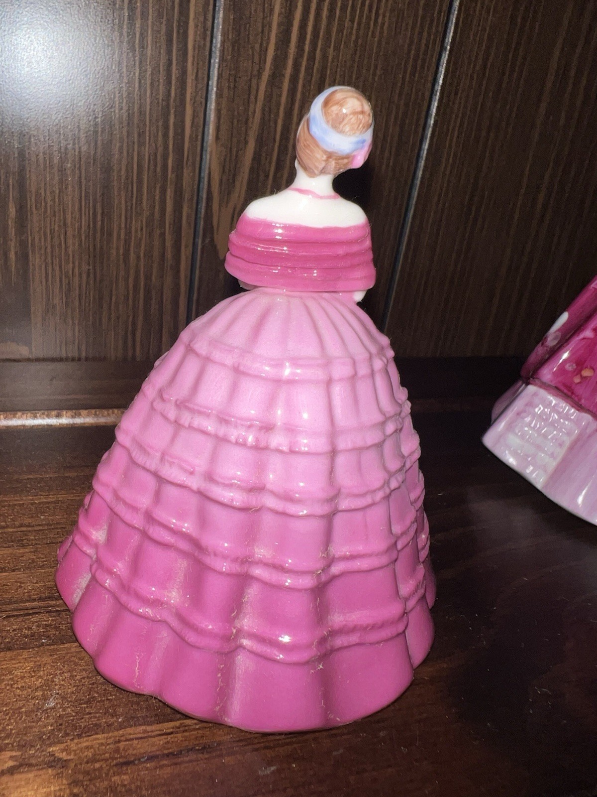 Coalport Figurines Miniature Figurine, Wintertime