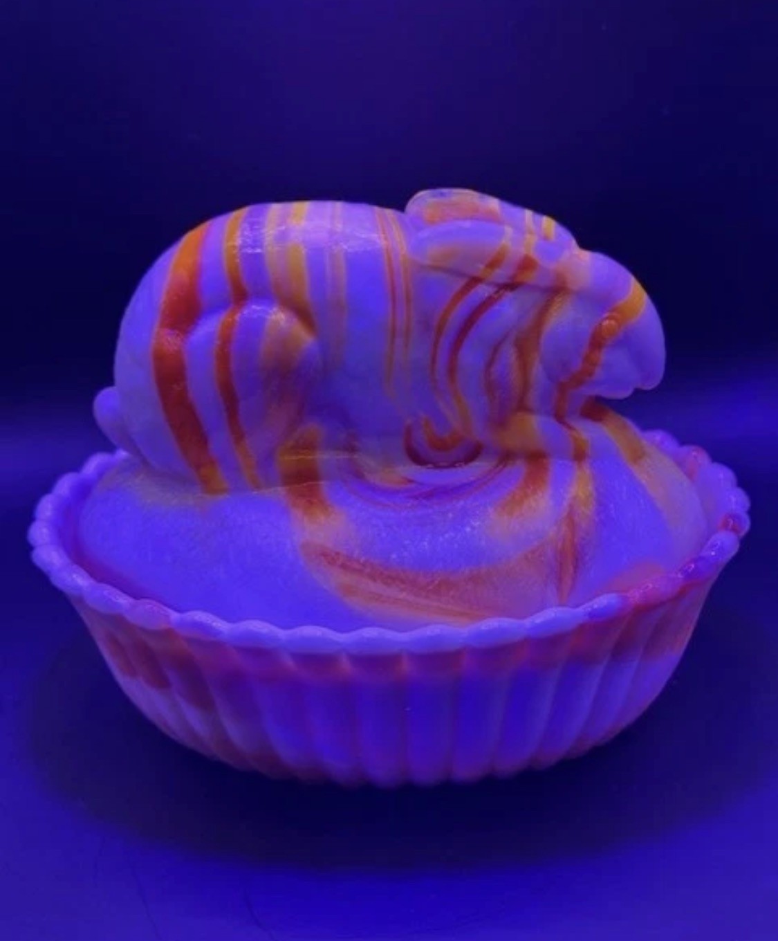 RARE Westmoreland Orange Slag Rabbit / Hen On Nest Uranium/Vaseline UV GLOW