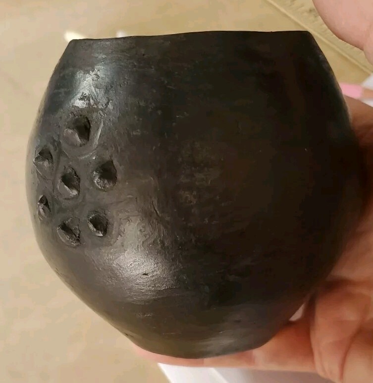Vtg Ukhamba Ceremonial incised pottery beer pot Zulu people South Africa