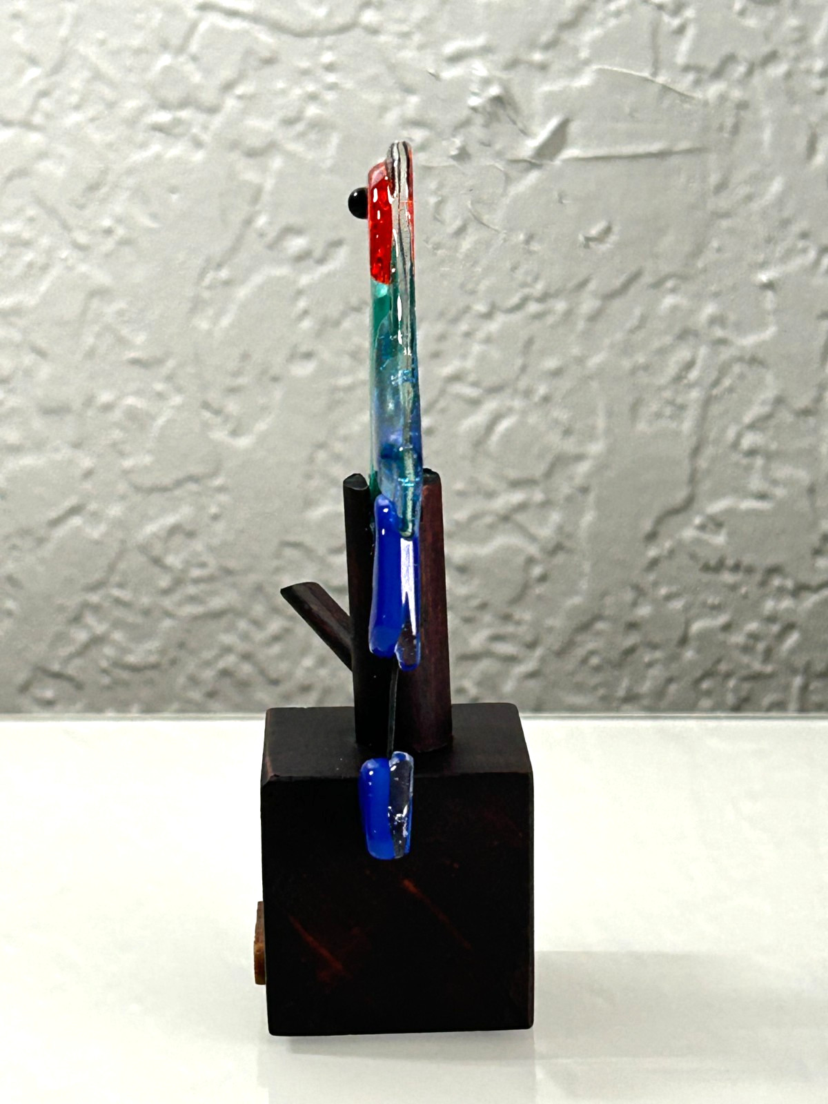 Handmade Colorful Folk Art Glass Bird Sculpture El Salvador Native Bird Specie.